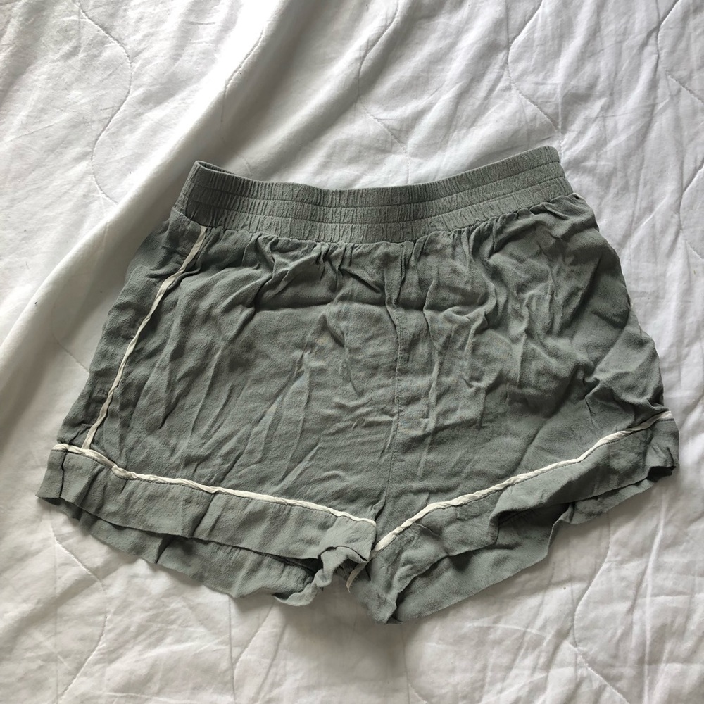 NWOT comfy gray shorts with white contrast piping